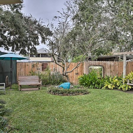 Bay St. Louis Walk To Beach From Chic Old Town Apartment With Yard מראה חיצוני תמונה